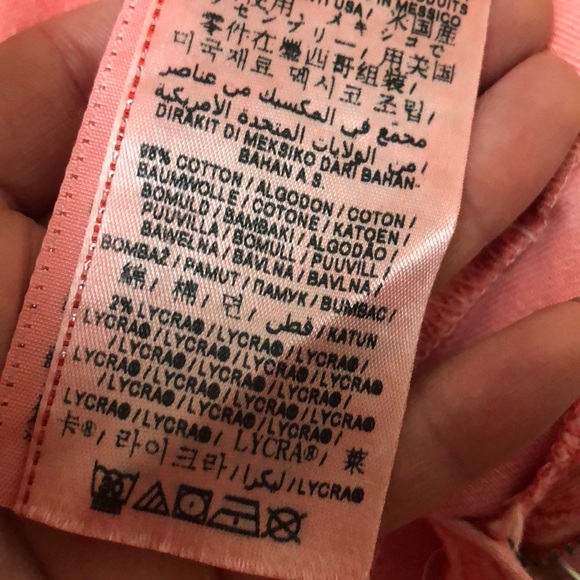 Guess peach lace shorts - Picture 8 of 8